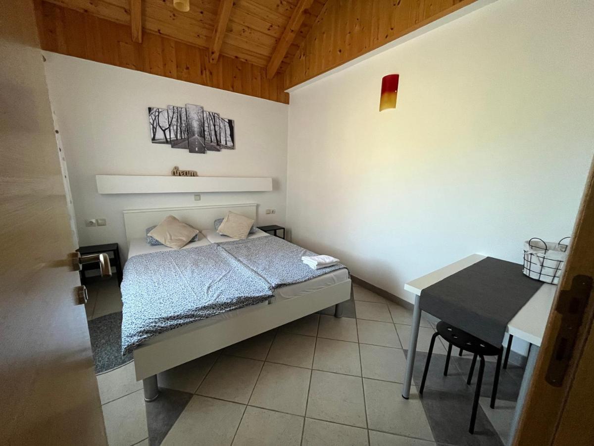 Guesthouse Hodak Selište Drežničko Zewnętrze zdjęcie